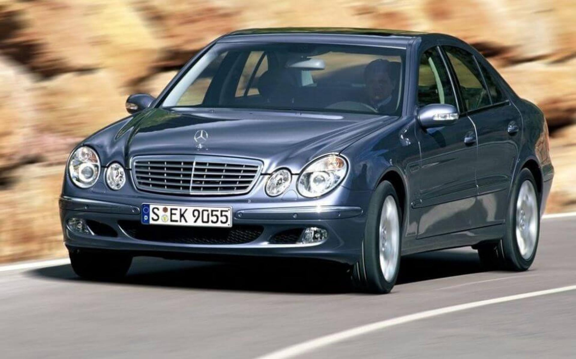 W211